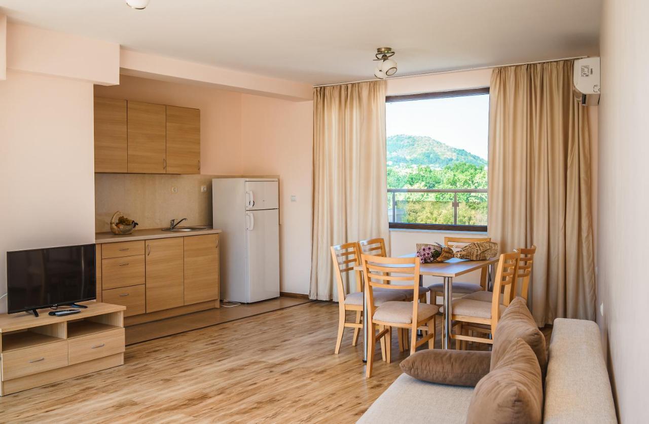 Moreto Seaside Aparthotel Obzor Extérieur photo