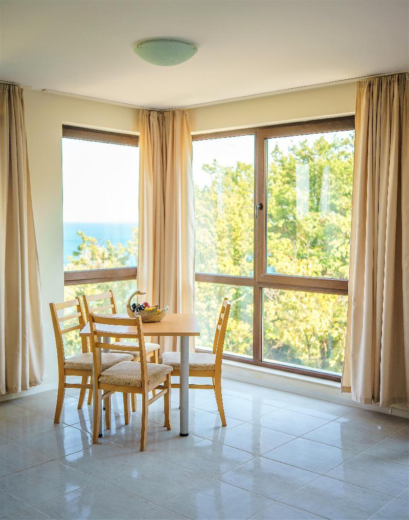 Moreto Seaside Aparthotel Obzor Extérieur photo